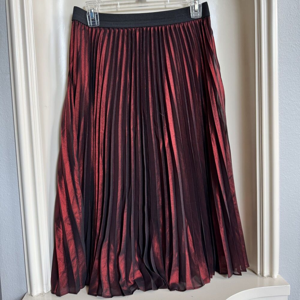 Simply Vera Wang Red and Black Shimmer Pleated Midi Skirt Size Small